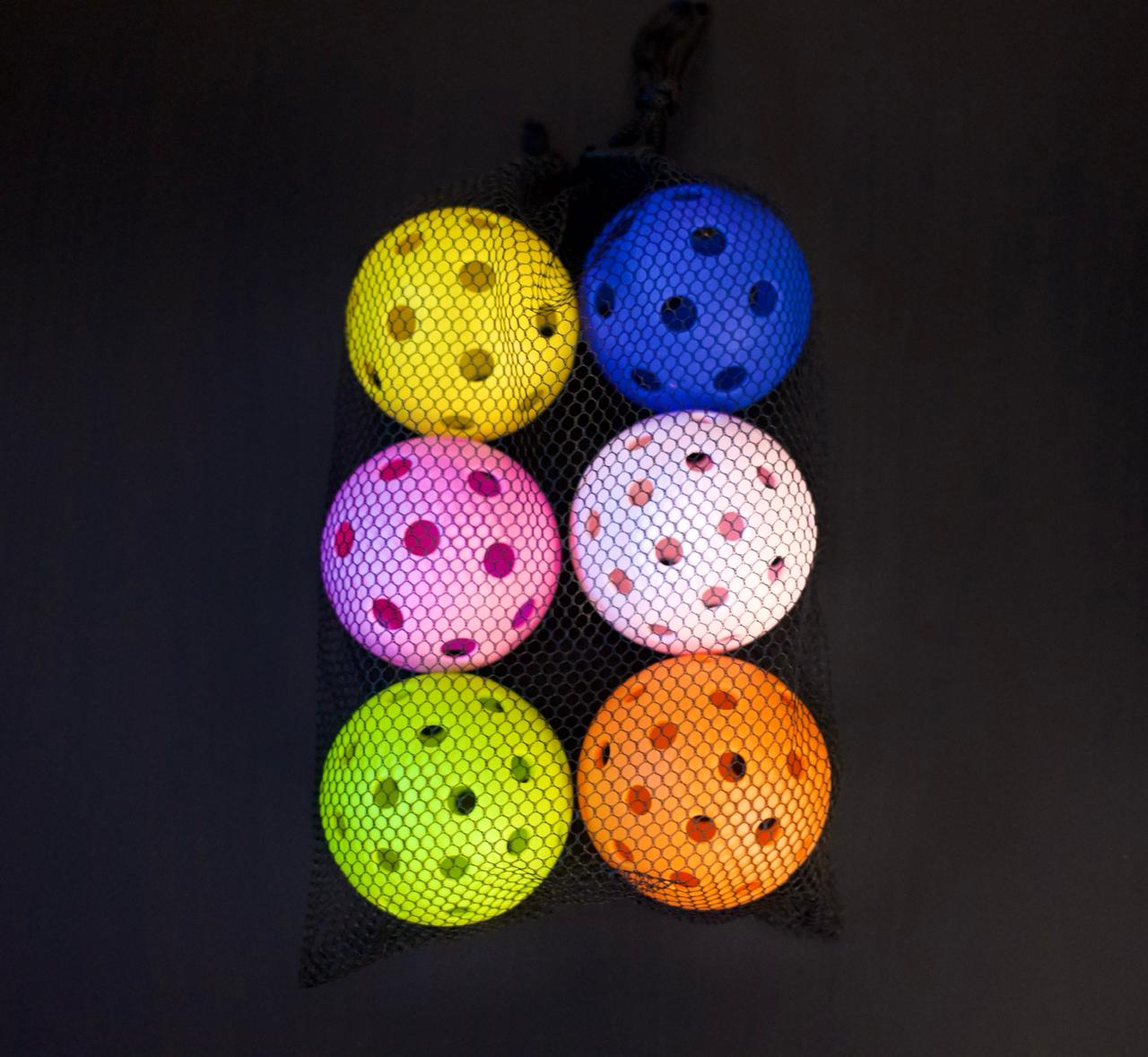 Pickleballs 6 Pack – Includes 3×26 Holes & 3×40 Holes (Random Colors)